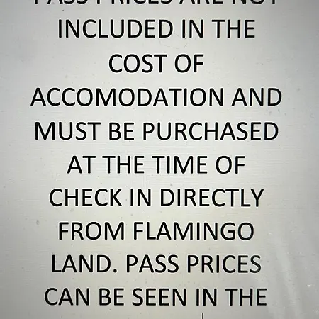 Flossy's @ Flamingo Land *